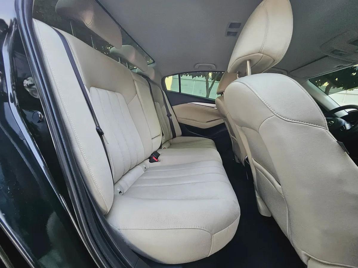 Mazda 6 S Grade 2022 - GCC Specs - Prestine Mint Condition With Low KM Perfect Family Sedan-9-9