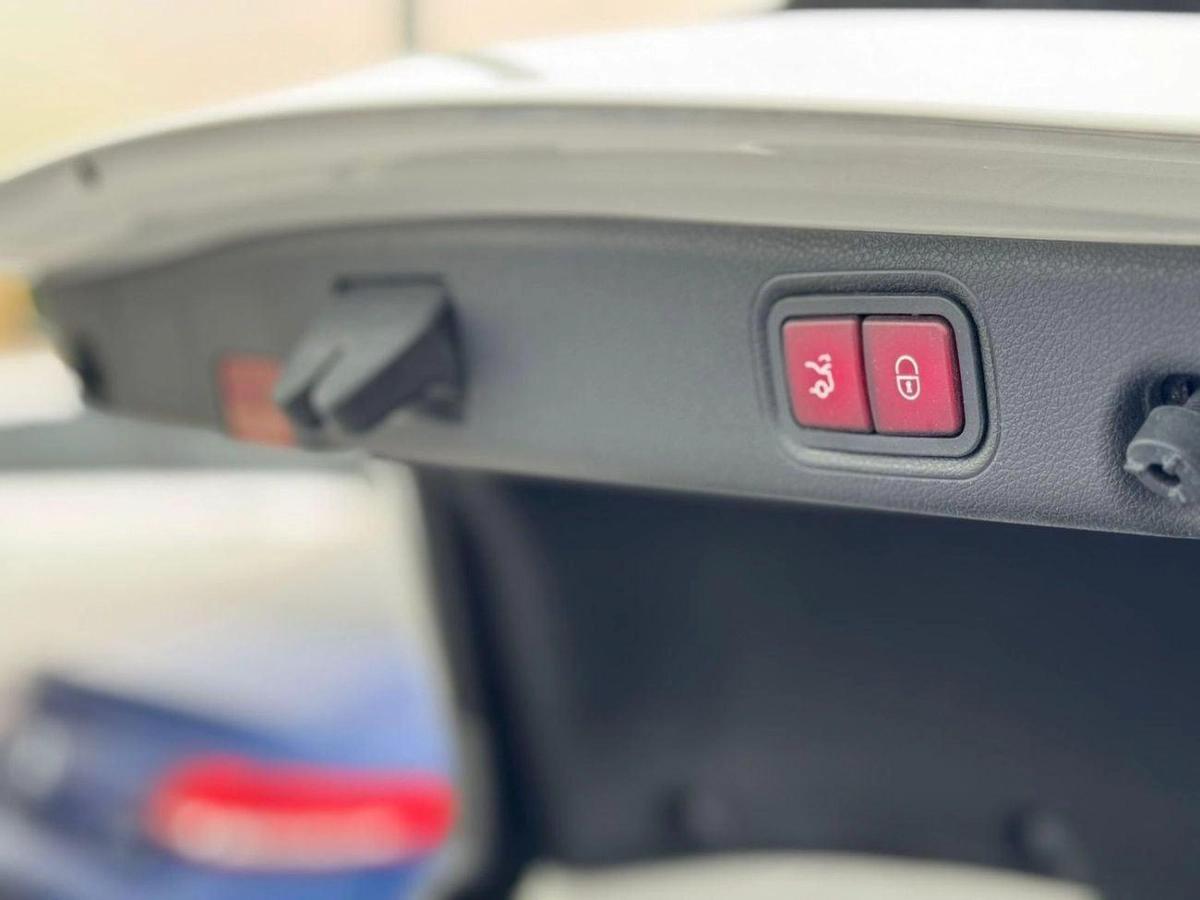 Mercedes-Benz E 450 MERCEDES E450 hybrid 2022 full option-4-4