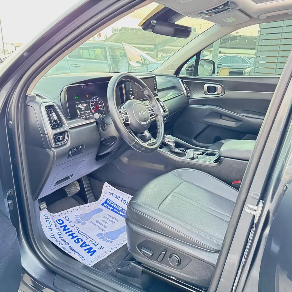 Kia Sorento EX 2022 – Panoramic Sunroof-8-8