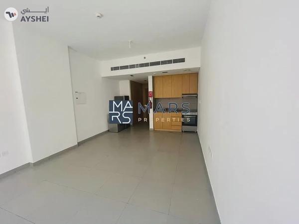 | Spacious | Kitchen Appliances |. Community View |