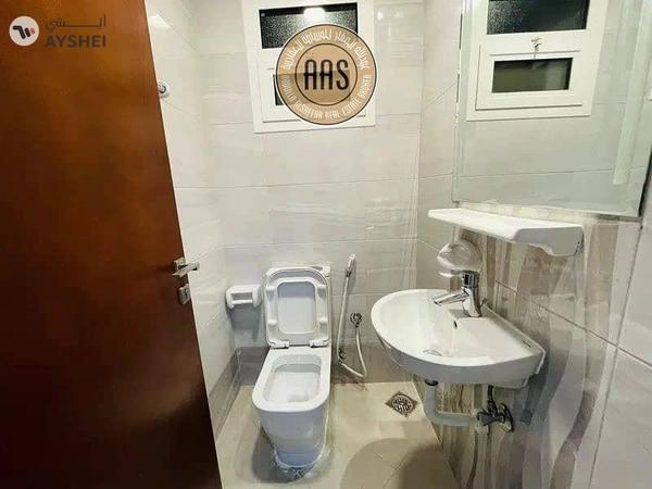 In prime location huge 2bhk with all amenities