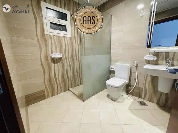 In prime location huge 2bhk with all amenities