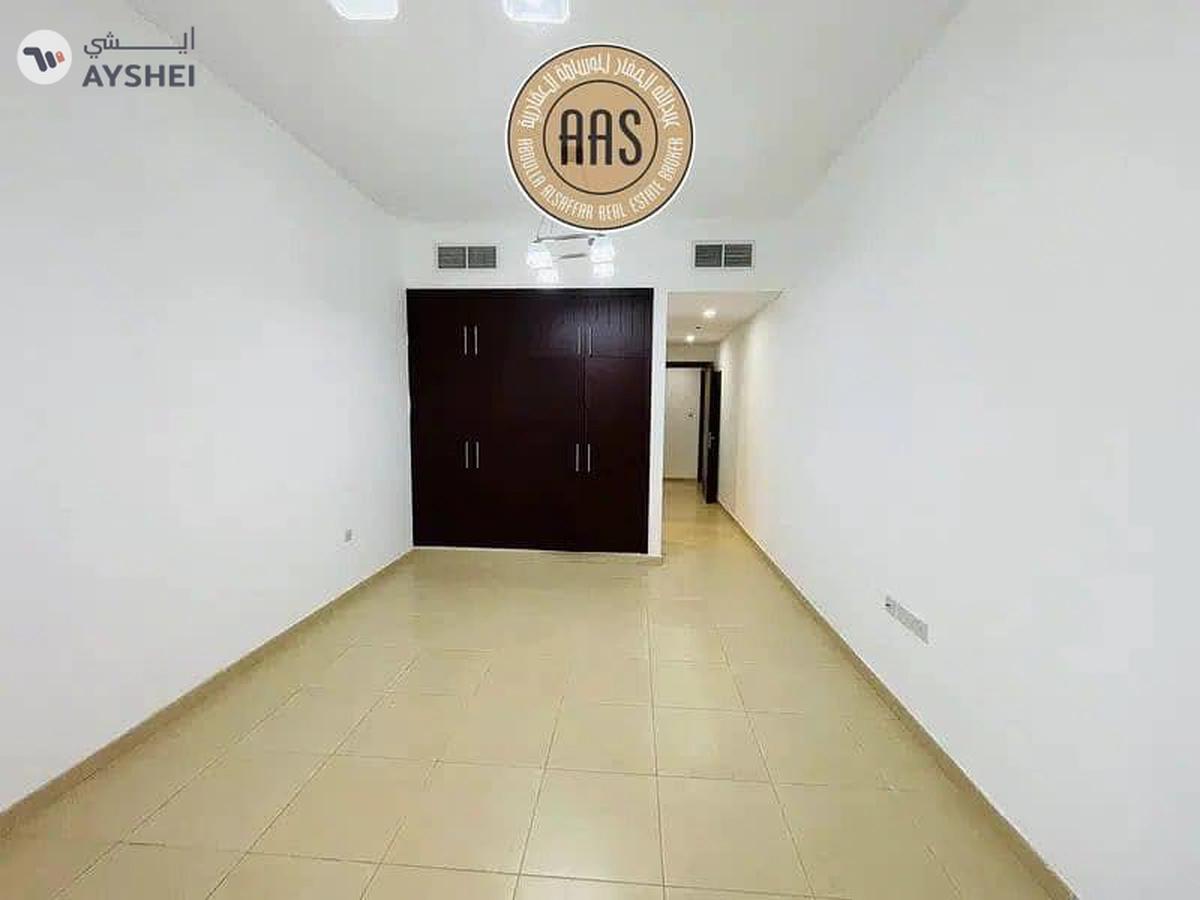 In prime location huge 2bhk with all amenities-7-7