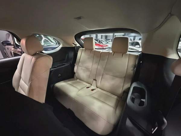 Agency Warranty | 1 Owner | Original Paint | 7 Seats | Sunroof | Agency Service History - GCC Specs