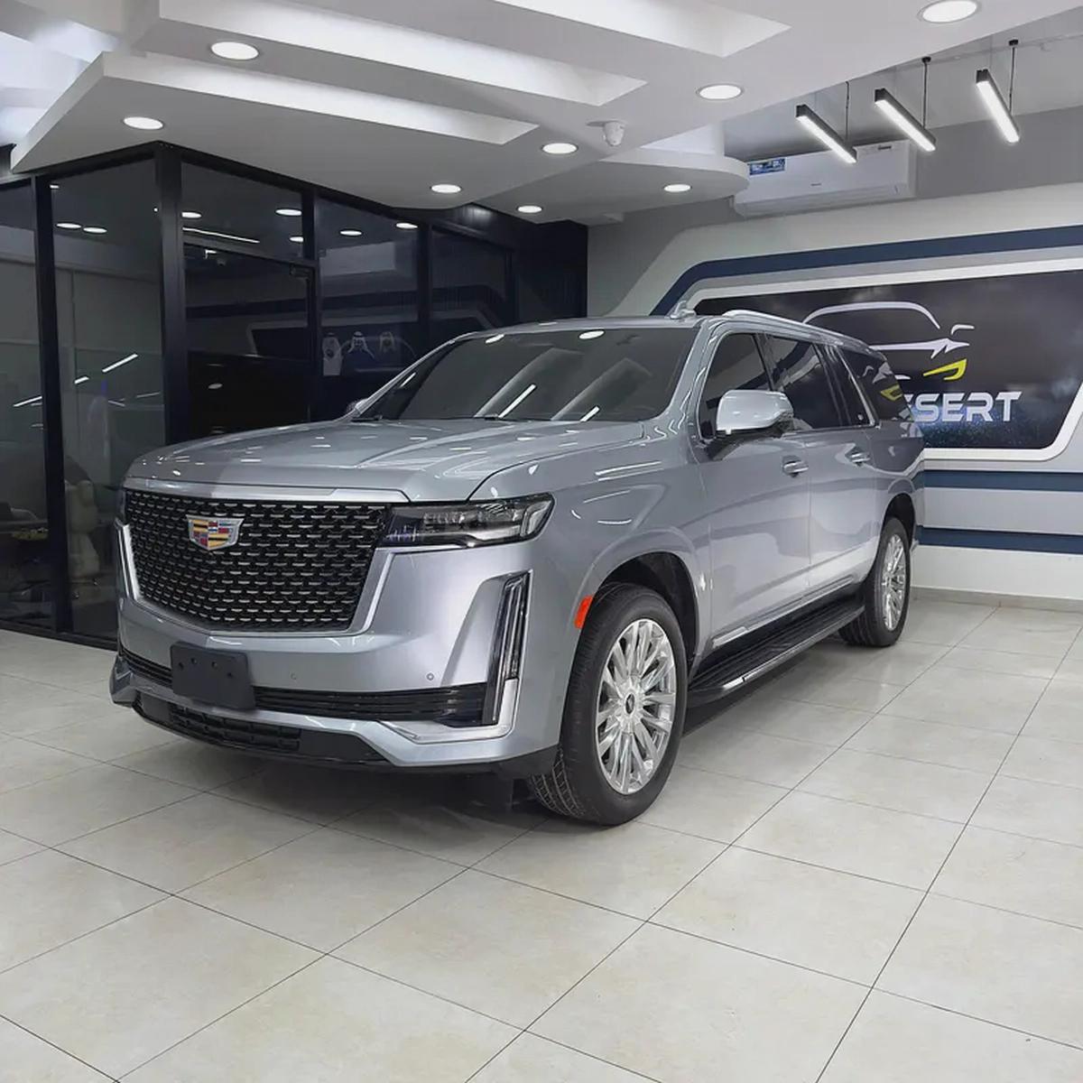 2023 Cadillac Escalade Premium Luxury ESV-0-0