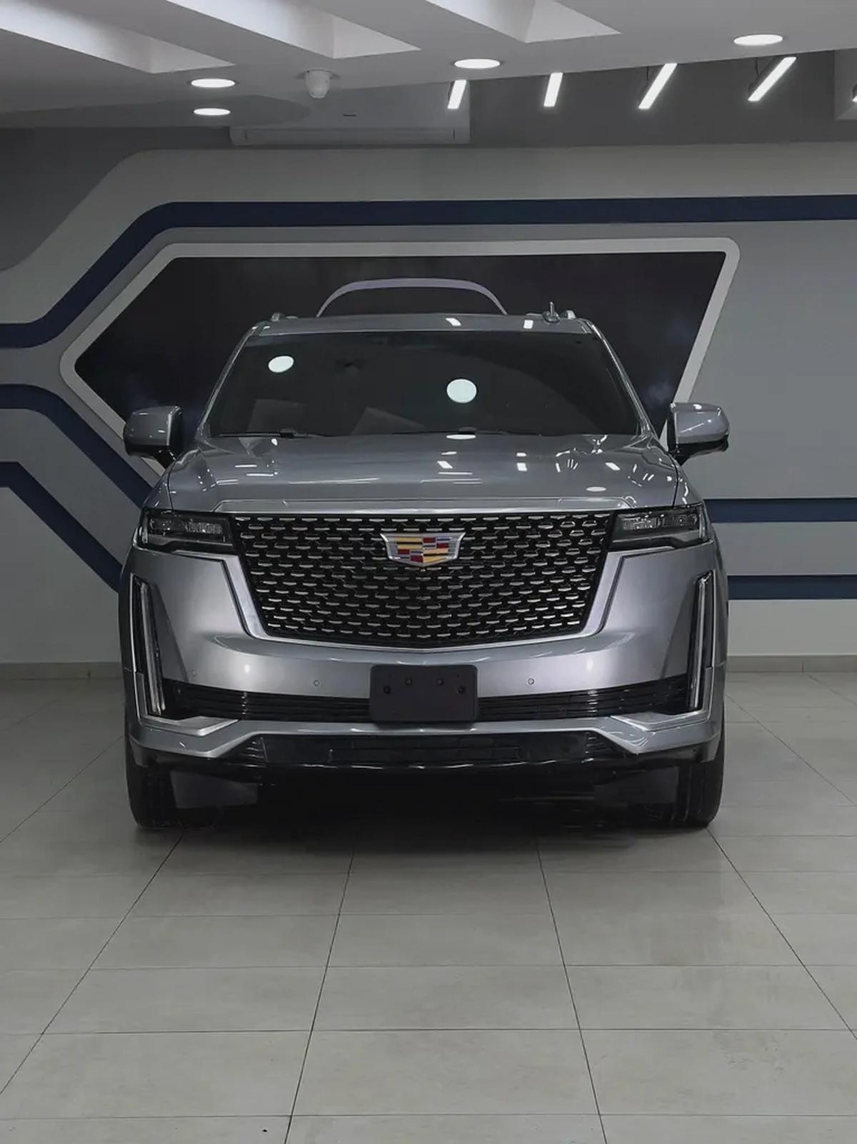 2023 Cadillac Escalade Premium Luxury ESV-1-1