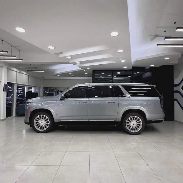 2023 Cadillac Escalade Premium Luxury ESV