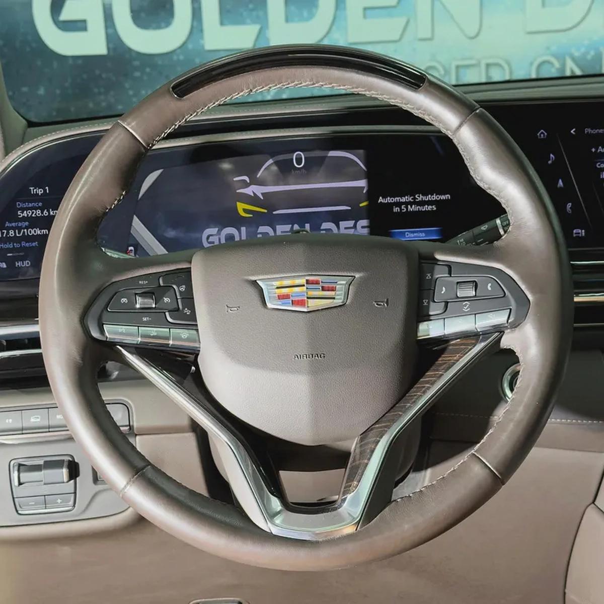 2023 Cadillac Escalade Premium Luxury ESV-6-6