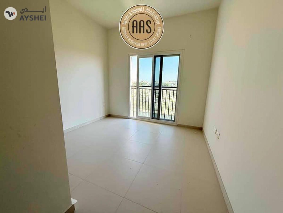 SINGLE ROW SPACIOUS 3BR+MAID VILLA FOR RENT-0-0