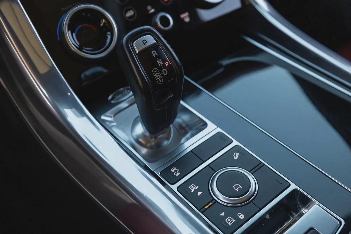 Land Rover Range Rover Sport 2022-17-17