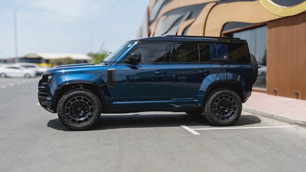 2026 Land Rover Defender Octa | Brand New-5-5