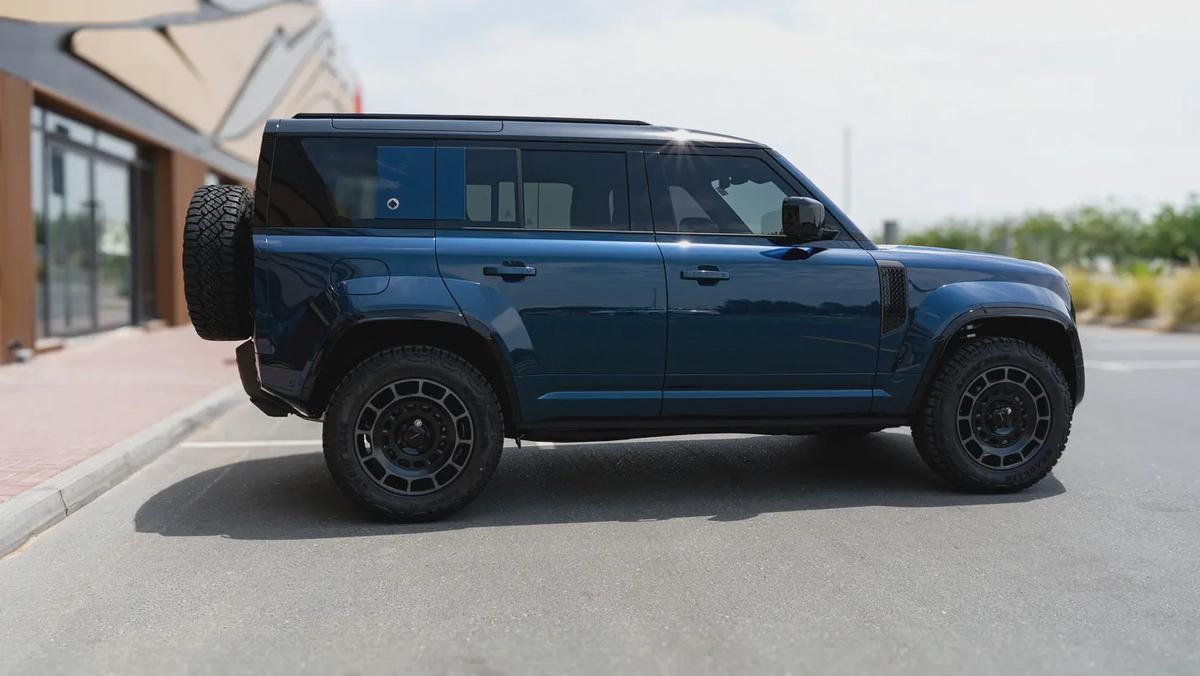 2026 Land Rover Defender Octa | Brand New-6-6