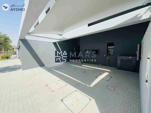 "Stunning 4-Bedroom Middle Unit Townhouse in Masaar – For rent