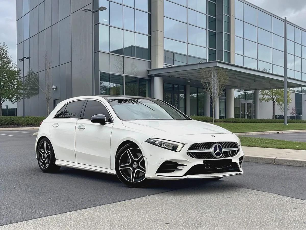 AED 992 P.m | Mercedes-Benz A-Class A 250 Sport Amg 2019 GCC Specs original paint-1-1