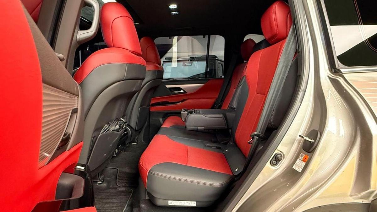 Lexus LX 600 F Sport Launch Edition 3.5L Lexus LX600 F-Sport Launch Edition - 2022 - Warranty-6-6