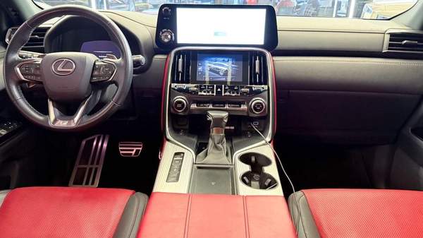 Lexus LX 600 F Sport Launch Edition 3.5L Lexus LX600 F-Sport Launch Edition - 2022 - Warranty