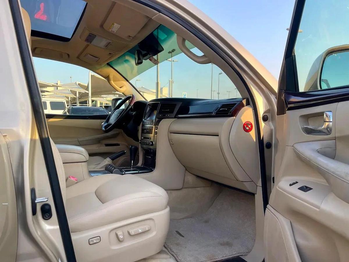 Lexus LX 570 Platinum 2009 - GCC Specs-6-6