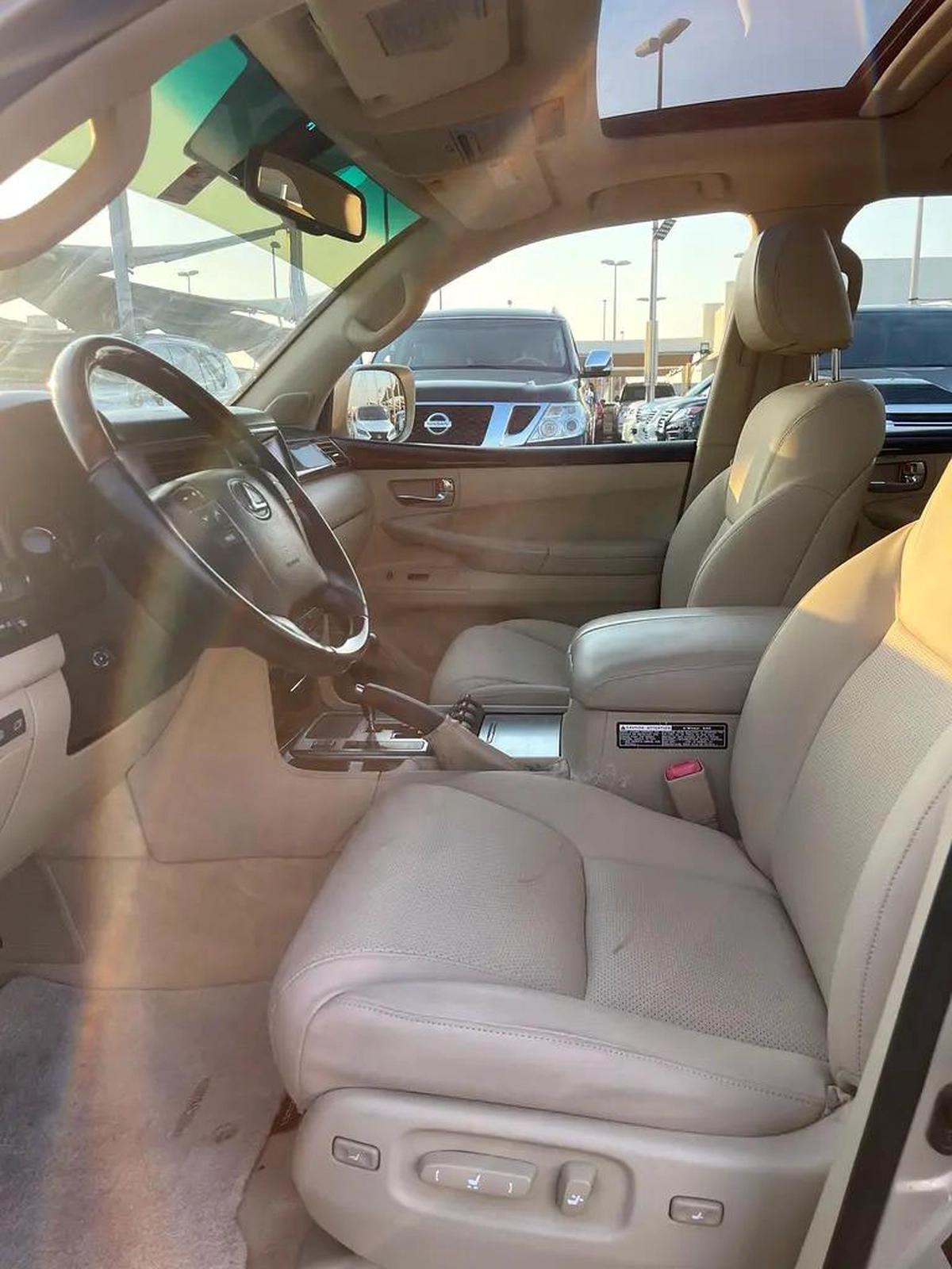 Lexus LX 570 Platinum 2009 - GCC Specs-2-2