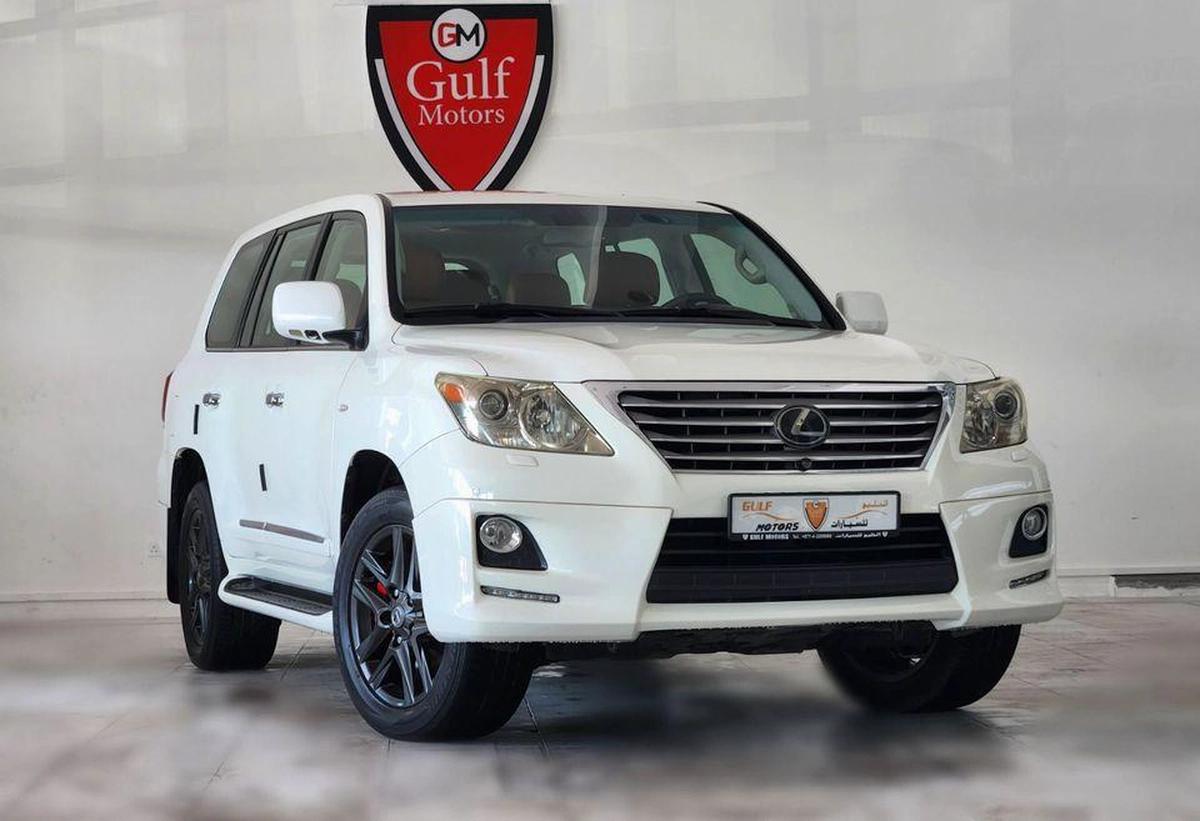 Lexus LX 570 5.7L-8CYL GCC EXCELLENT CONDITION .Al Futtaim Motors-0-0