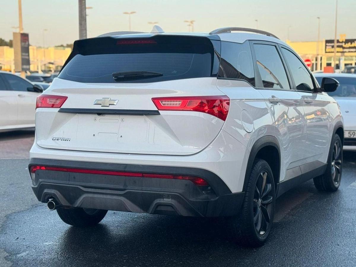 Chevrolet Captiva full option Premier 1.5L (150 HP) (7 Seater) (5 Door)-2-2