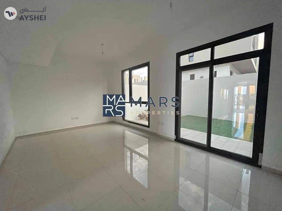 Spacious 2-Bedroom Townhouse for Sale in Nasma Residence AED 1,250,000-19-19