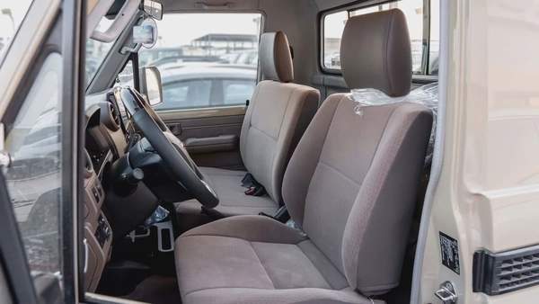 2025 Toyota Land Cruiser 79 SC 2.8L Diesel MT