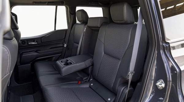 Toyota Prado (LHD) TOYOTA PRADO 250 WX+ LUXURY 2.8D AT MY2025 - black