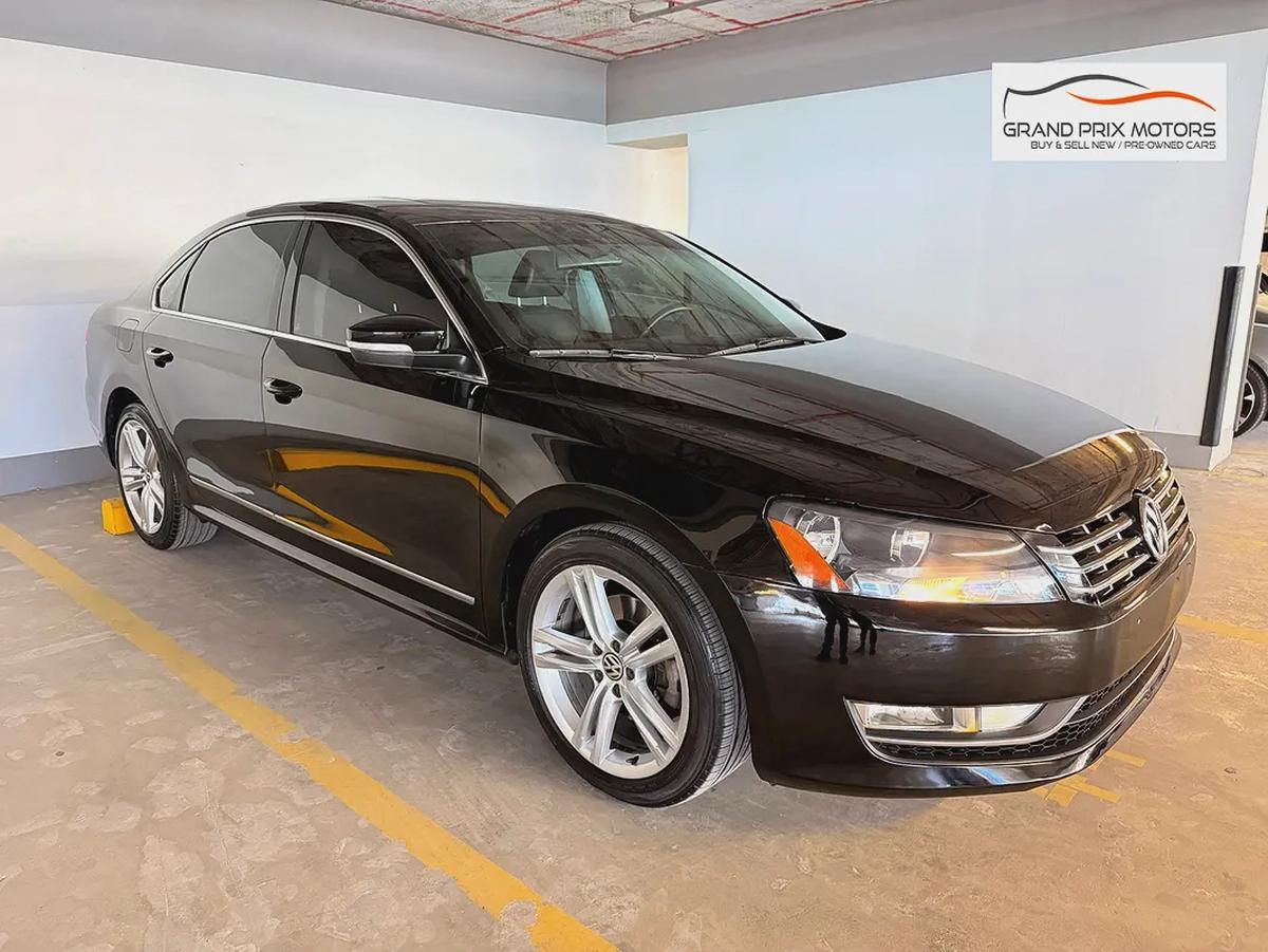 Volkswagen Passat SEL V5 2.5L 2012 Model GCC Specs WIth Partial Service History In Perfect Condition-2-2