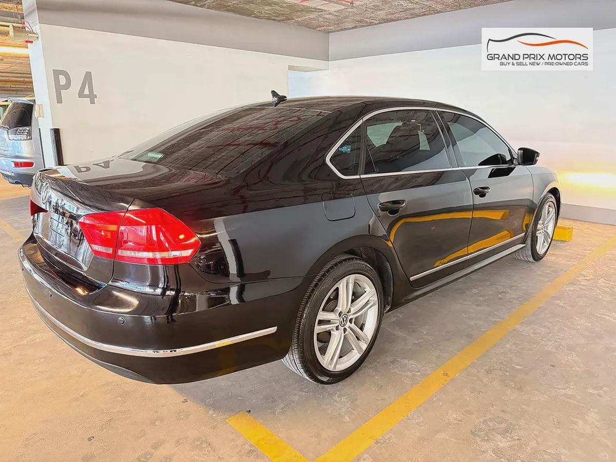 Volkswagen Passat SEL V5 2.5L 2012 Model GCC Specs WIth Partial Service History In Perfect Condition-5-5