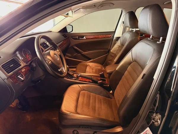 Volkswagen Passat SEL V5 2.5L 2012 Model GCC Specs WIth Partial Service History In Perfect Condition