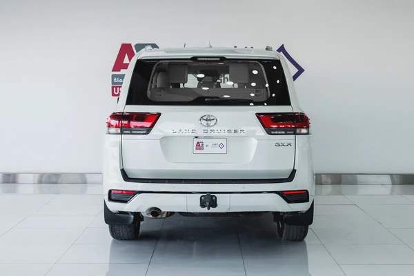 1 YR WARRANTY | 4.0 GXR | GCC | AED 4,000 PM