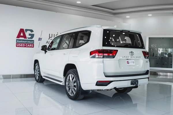 1 YR WARRANTY | 4.0 GXR | GCC | AED 4,000 PM