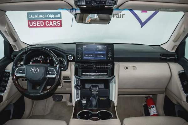 1 YR WARRANTY | 4.0 GXR | GCC | AED 4,000 PM