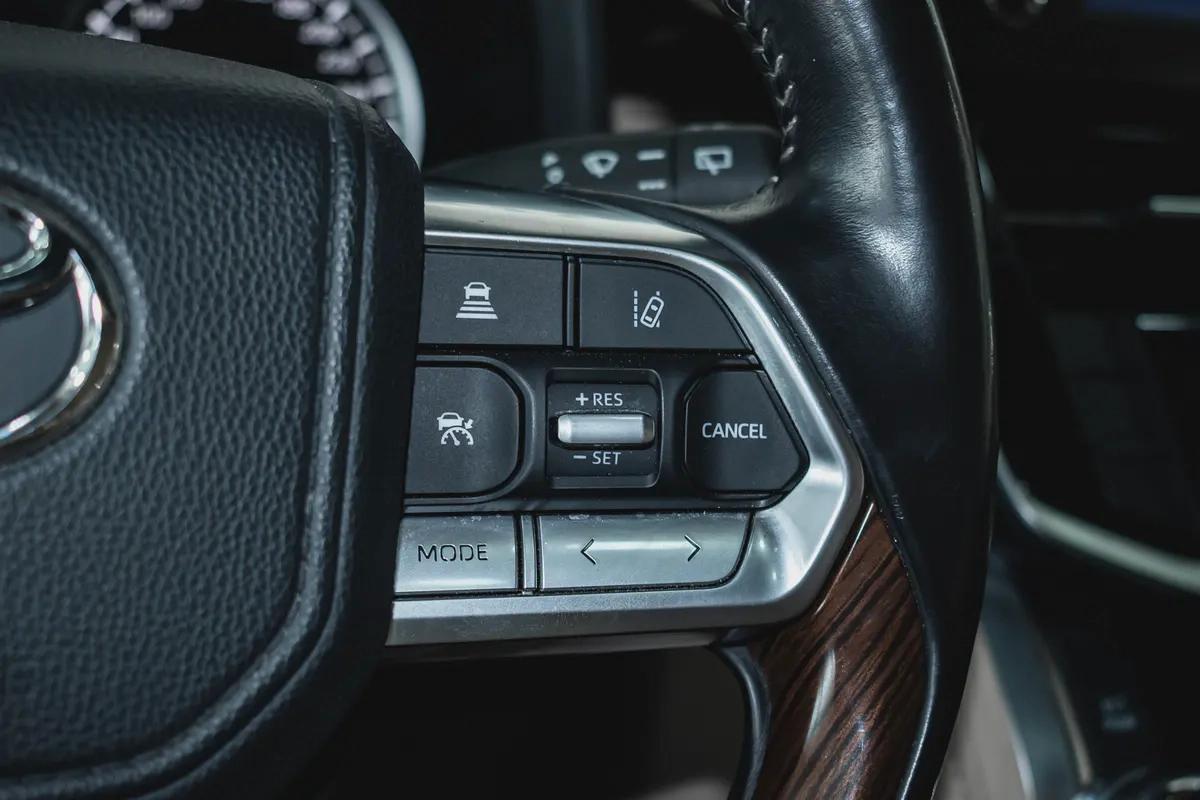 1 YR WARRANTY | 4.0 GXR | GCC | AED 4,000 PM-14-14