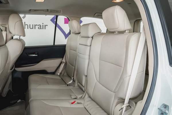 1 YR WARRANTY | 4.0 GXR | GCC | AED 4,000 PM