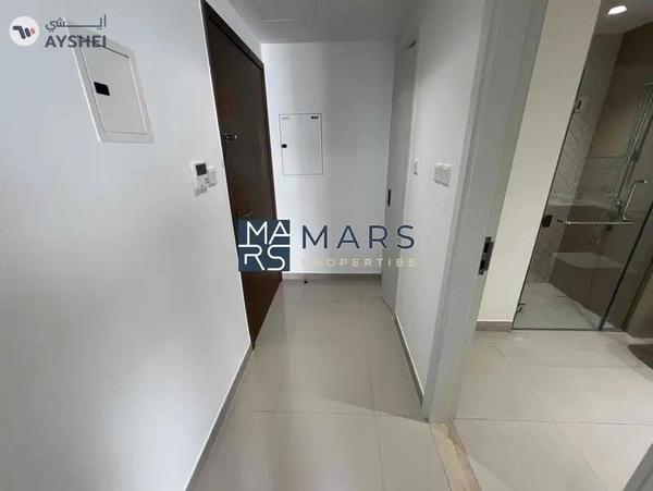 Luxury // Brand New // Ready to move