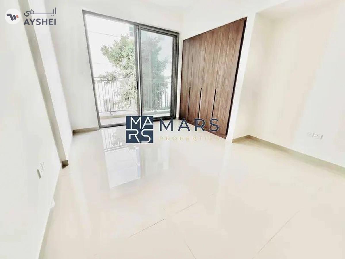 Luxury // Brand New // Ready to move-6-6