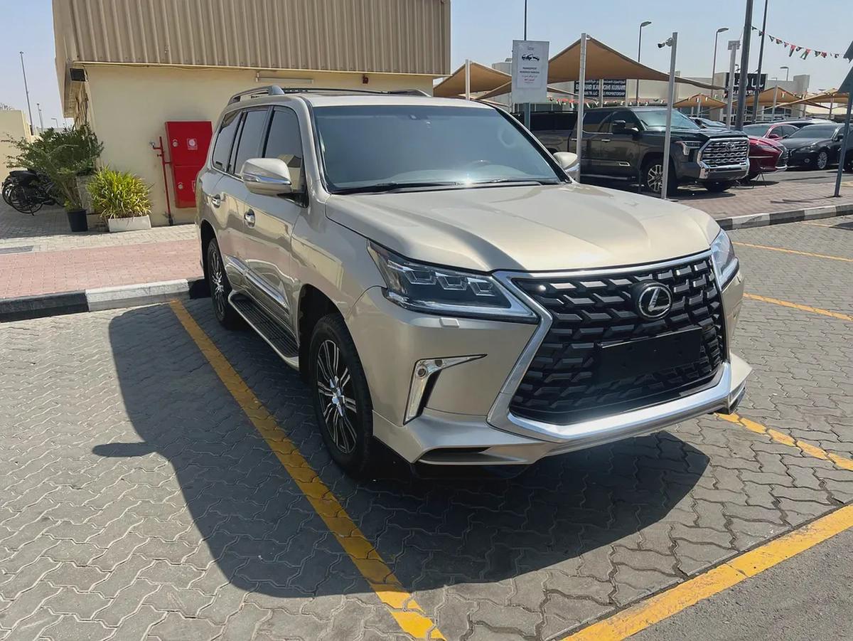 GCC Specs Lexus LX 570 Sport 2015 - Perfect Condition-0-0