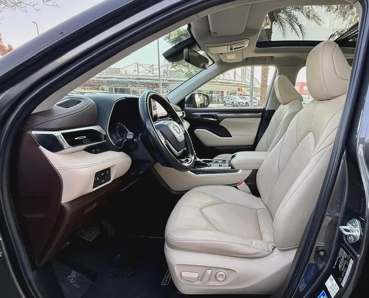 2022 Toyota Highlander VXR Hybrid | G.C.C | First Owner-10-10