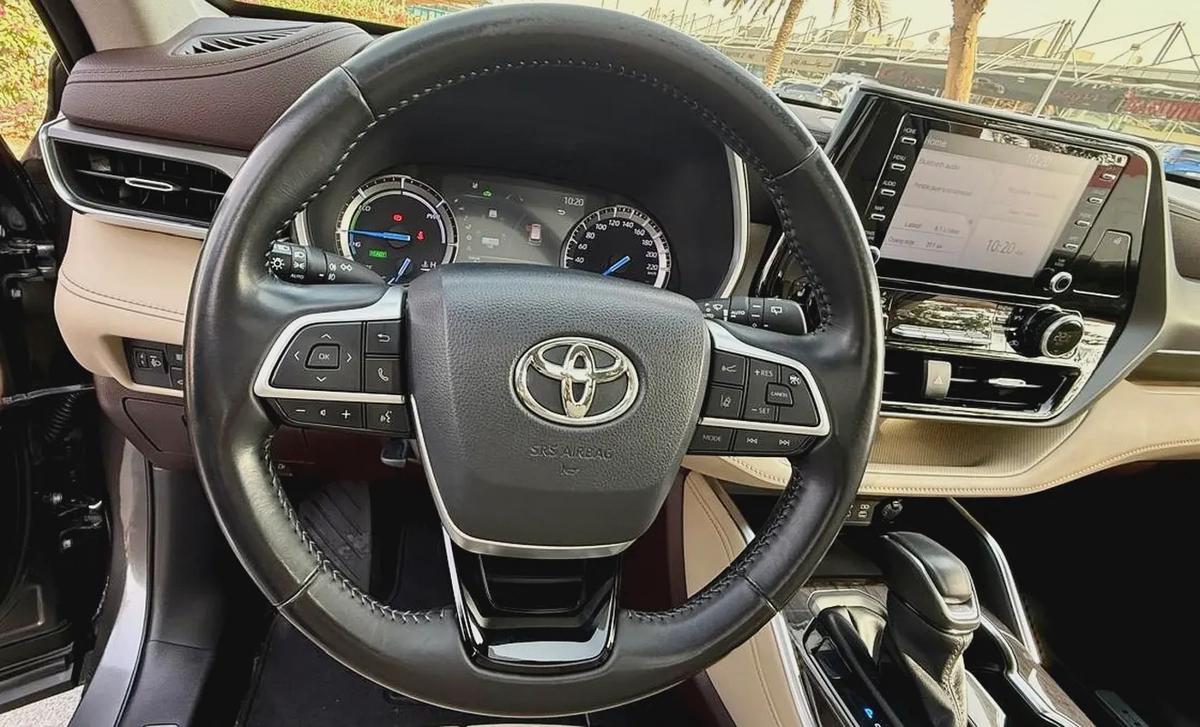 2022 Toyota Highlander VXR Hybrid | G.C.C | First Owner-11-11