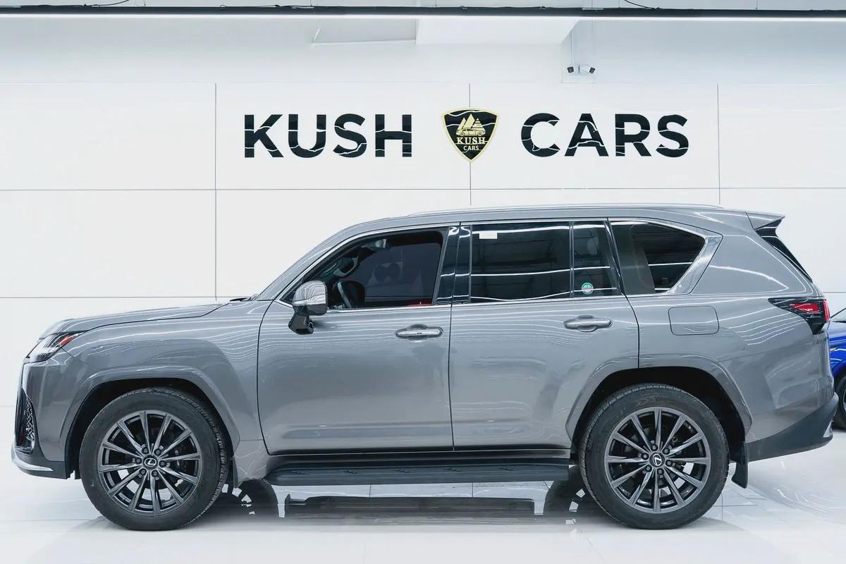 2023 LEXUS LX6000 F SPORTS TWIN TURBO GCC SPECS UNDER WARRANTY-3-3