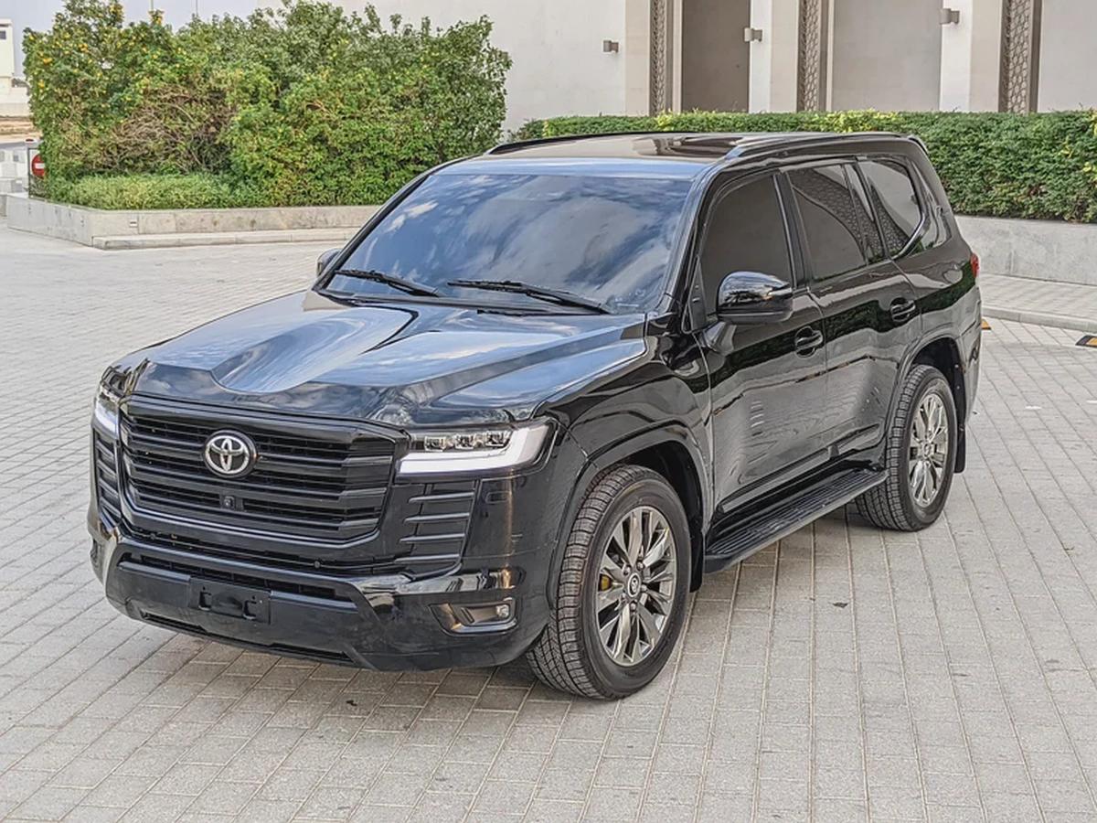 TOYOTA LAND CRUISER 2009 FACELIFTED 2025 WITH INTERIOR AND EXTERIOR GCC IN EXCELLENT CONDITION-1-1