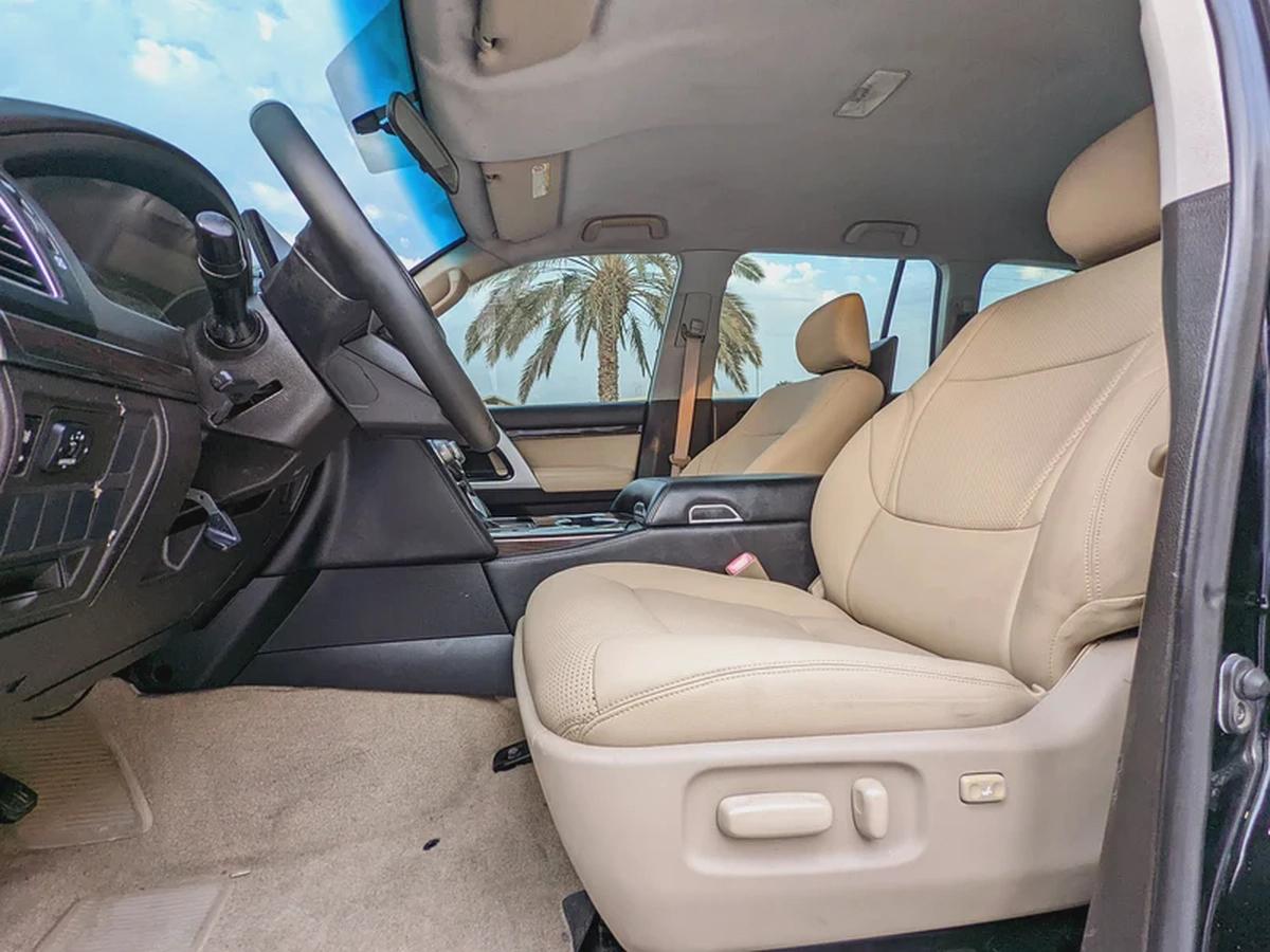 TOYOTA LAND CRUISER 2009 FACELIFTED 2025 WITH INTERIOR AND EXTERIOR GCC IN EXCELLENT CONDITION-3-3