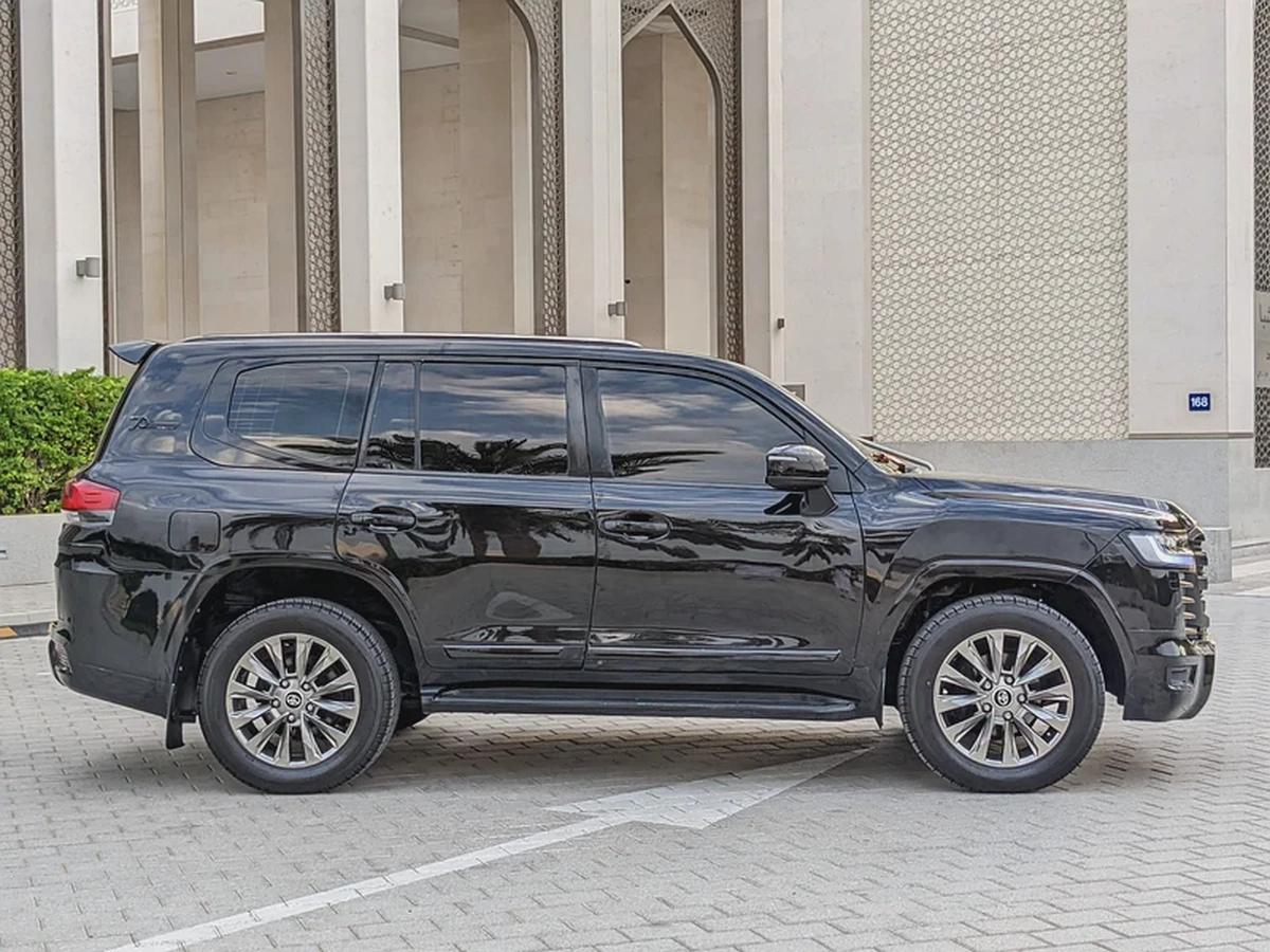 TOYOTA LAND CRUISER 2009 FACELIFTED 2025 WITH INTERIOR AND EXTERIOR GCC IN EXCELLENT CONDITION-7-7