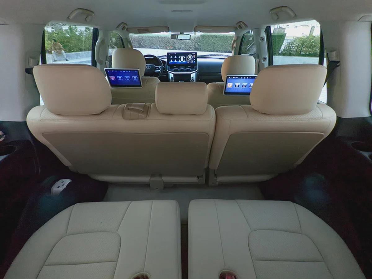 TOYOTA LAND CRUISER 2009 FACELIFTED 2025 WITH INTERIOR AND EXTERIOR GCC IN EXCELLENT CONDITION-19-19