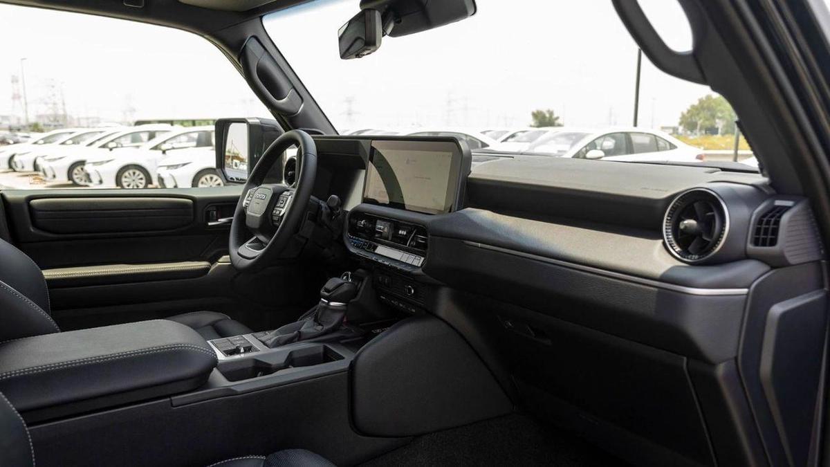 Toyota Prado Toyota Prado Premium 2.4L petrol MY 2025 FULL OPTION-13-13