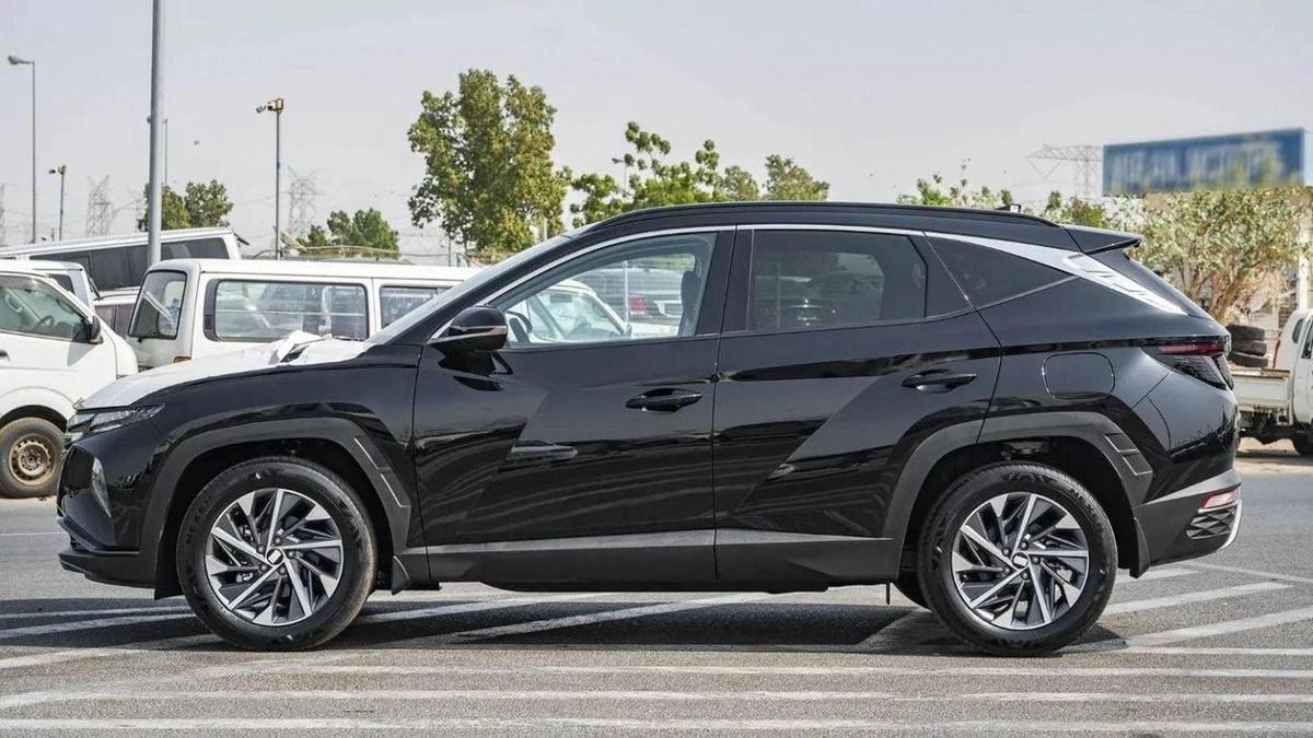 Hyundai Tucson HYUNDAI TUCSON 2022 0KM 1.6L MID OPTION WITH PANORAMIC-3-3