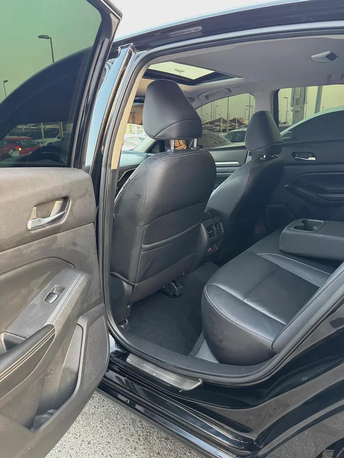 نيسان التيما PLATINUM V4 2.0L TURBO موديل 2019 وارد فل اوبشن خمس كاميرات ، رادار ، قياده ذاتيه-14-14