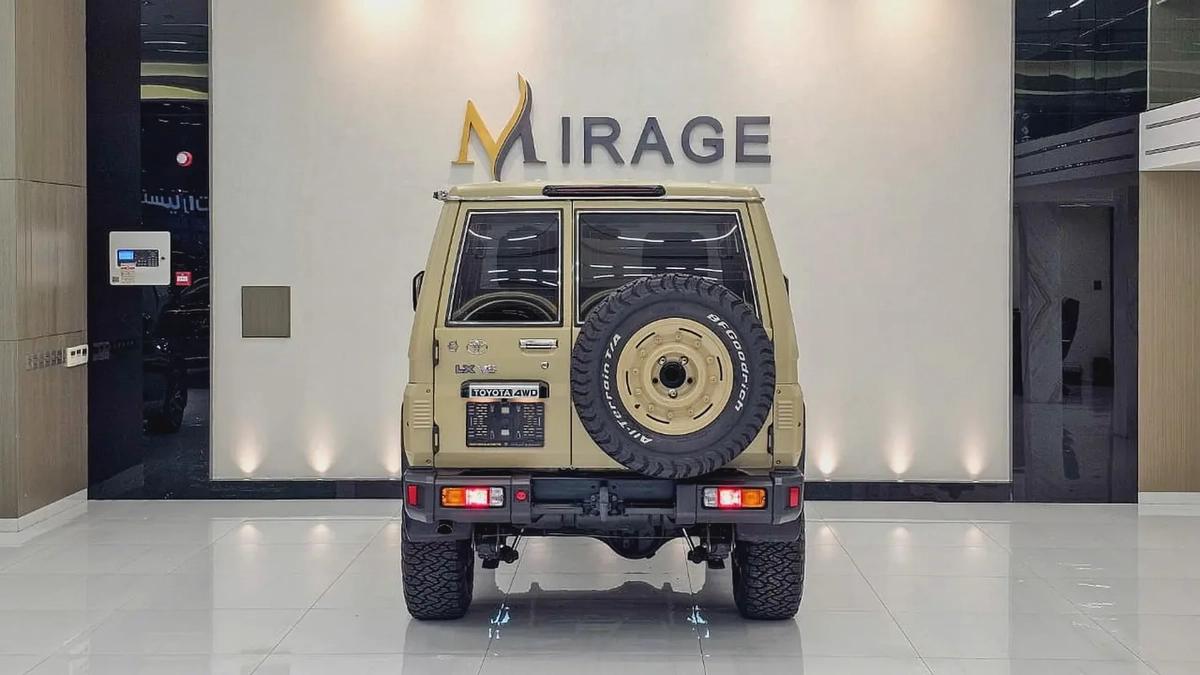 TOYOTA - LAND CRUISER - LC76 - LX HARD TOP - SINGLE CABIN - V6 4.0L - 2024 - GCC SPECS - 5000KM-13-13