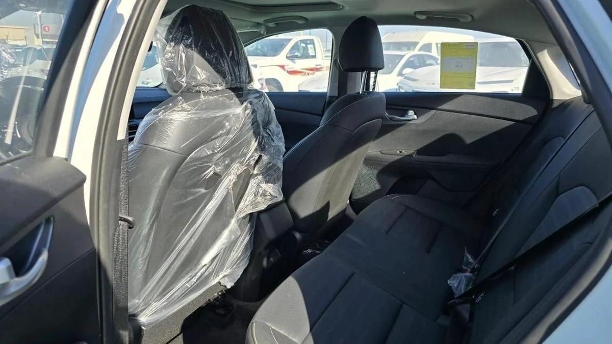 Kia Cerato 1.5L-1-1